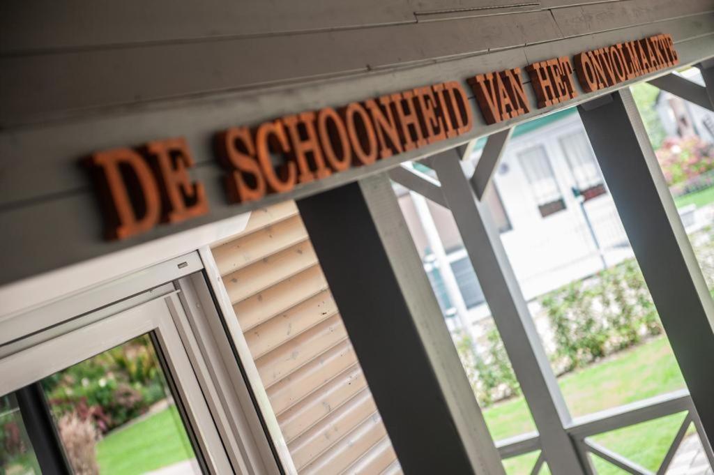 Prachtige Chalet Wabi Sabi Aan Het Water! Geel Esterno foto