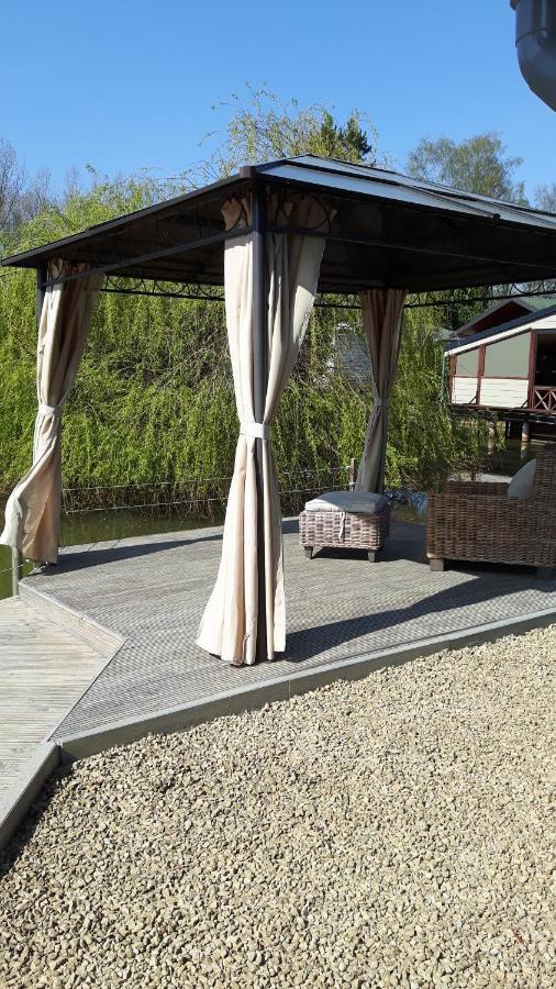 Prachtige Chalet Wabi Sabi Aan Het Water! Geel Esterno foto